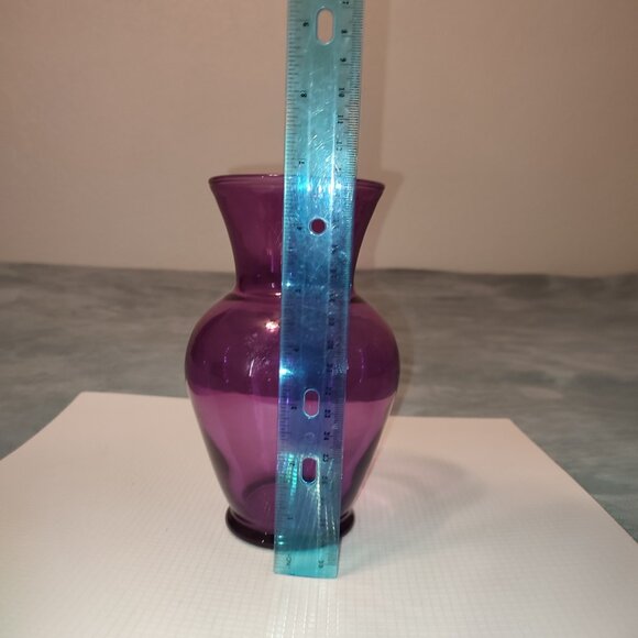Purple Glass Vase Medium Size Violet Lilac Flowers Decor Boho Retro Style - Picture 6 of 7